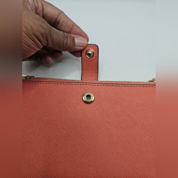 Michael Kors Peach Wallet - Picture 3 of 12